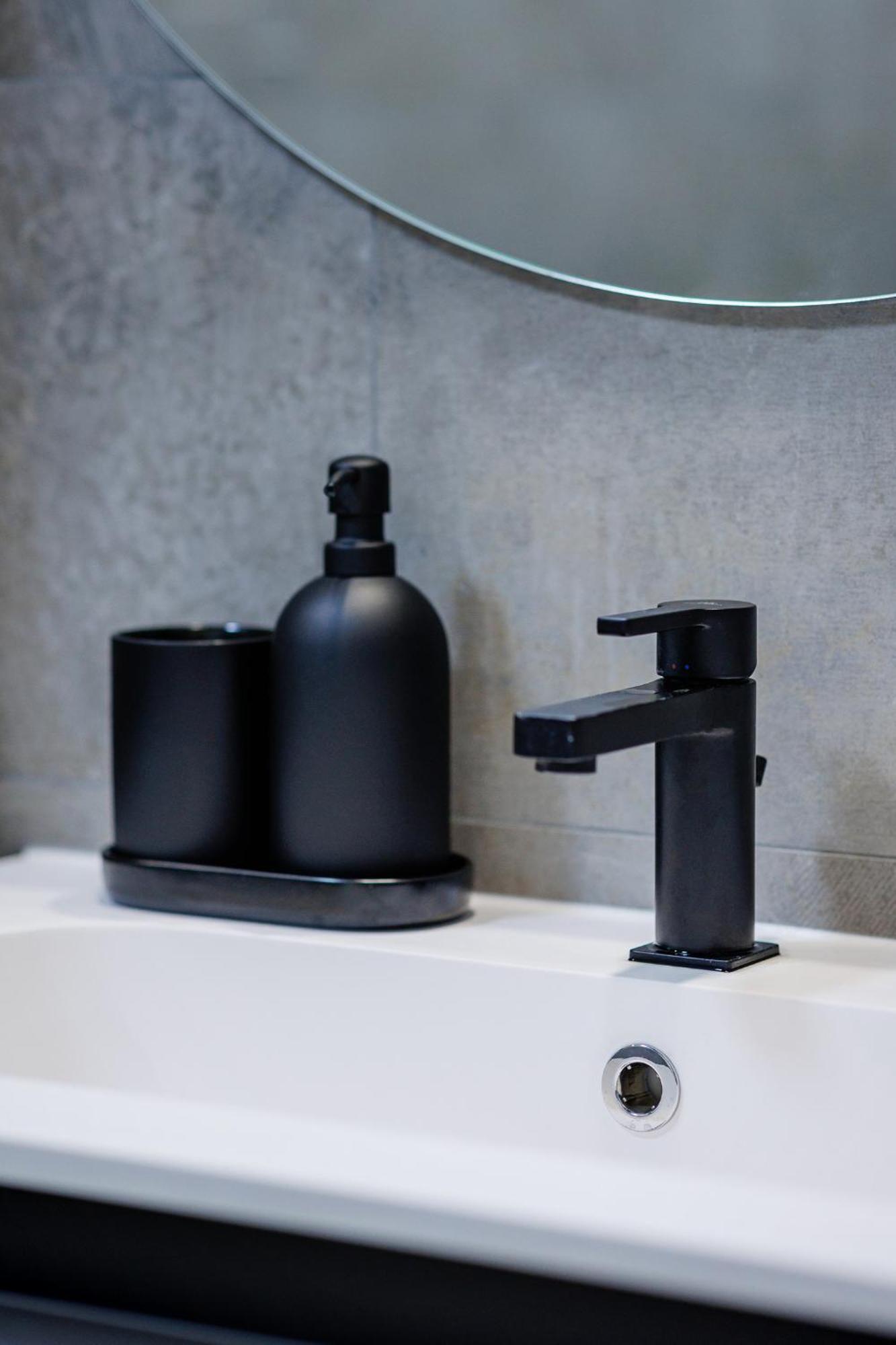 The Corner Luxe Apartment بوخارست المظهر الخارجي الصورة